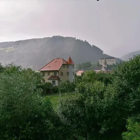 Haus Gruenfels Apartment